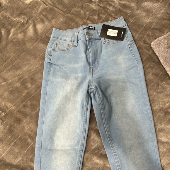NWT Fashion Nova High Rise Skinny Jeans - Picture 1 of 3
